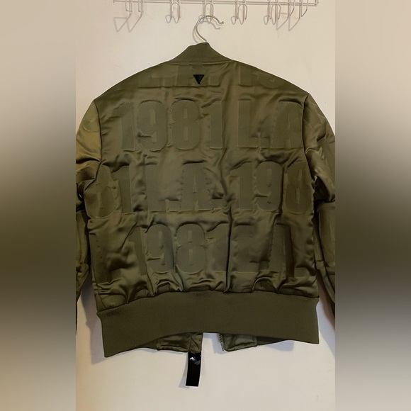 Guess Elly Logo Bomber Jacket- NWOT- XS - Picture 5 of 10